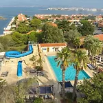 Mobil-home Climatisé, Confort, 3 Chambres, Sans Vis à Vis, Dans 4 étoiles à La Presqu'ile Du Barcares Campeggio *