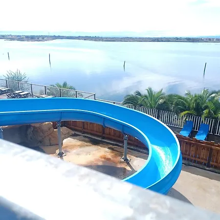 Trigano évolution 35 Climatisé, 3 Dans 4 étoiles à La Presqu'ile Du Barcares