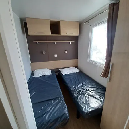 Mobil-home Climatisé, Confort, 3 Chambres, Sans Vis à Vis, Dans 4 étoiles à La Presqu'ile Du Barcares Campeggio *