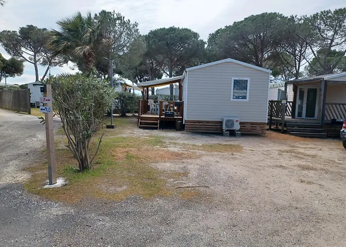 Mobil-Home Climatise, Tout Confort, 3 Chambres, Sans Vis A Vis, Dans Camping 4 Etoiles A La Presqu'Ile Du Barcares Le Barcarès