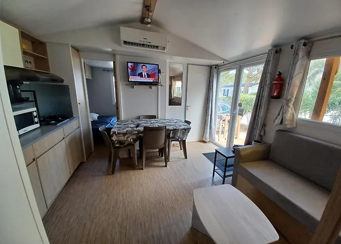 Kemp Mobil-Home Climatise, Tout Confort, 3 Chambres, Sans Vis A Vis, Dans Camping 4 Etoiles A La Presqu'Ile Du Barcares Le Barcarès